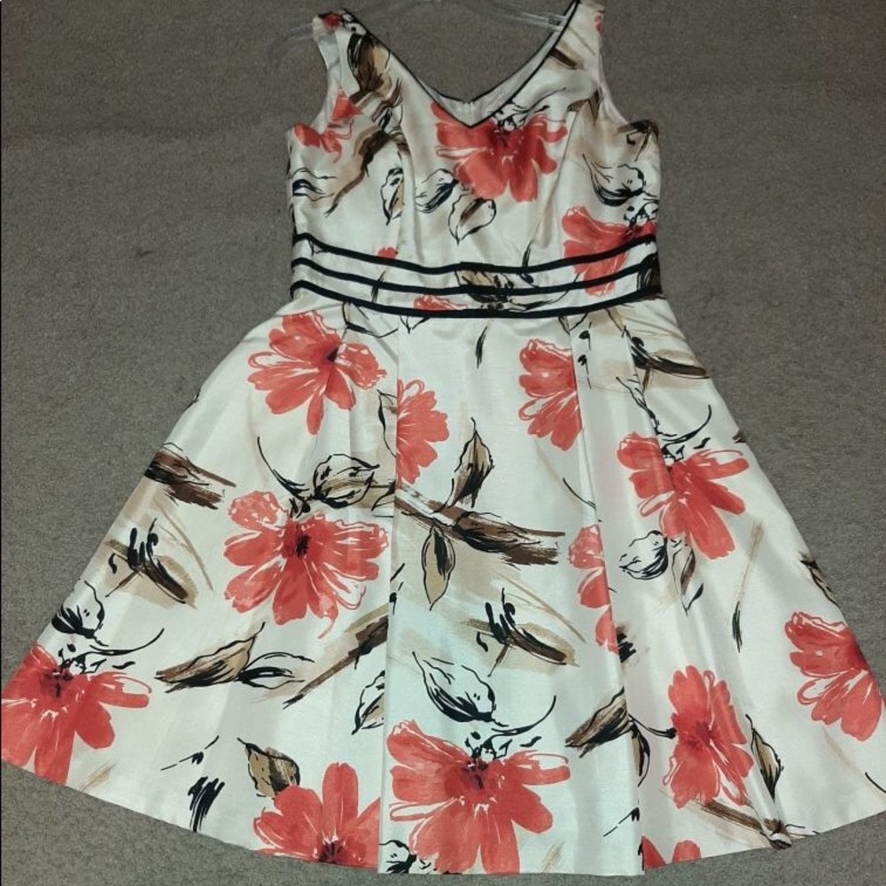 Jessica Howard dress